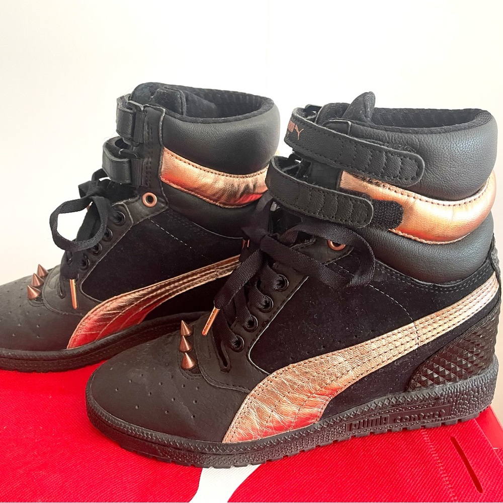 Puma Womens Sport Lifestyle Hidden Wedge Sneaker with Gold Spikes Black and Gold - Picture 8 of 12